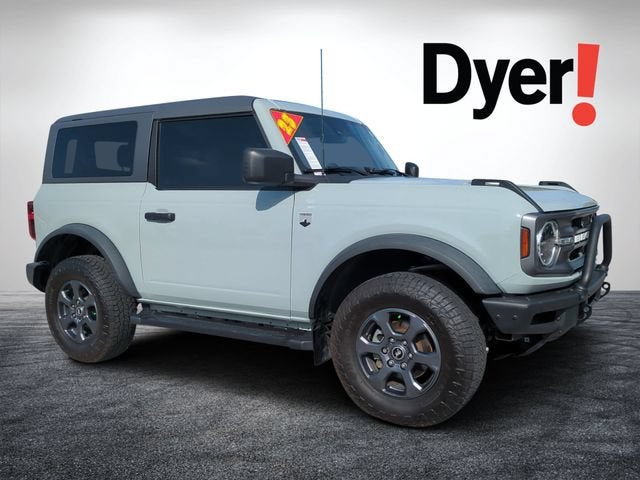 2023 Ford Bronco Base in Gray — front three-quarter view