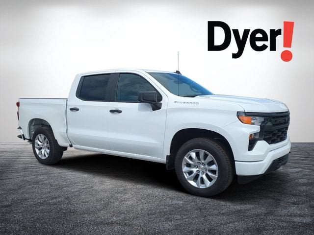 2026 Chevrolet Silverado 1500 Custom in Summit White — front three-quarter view