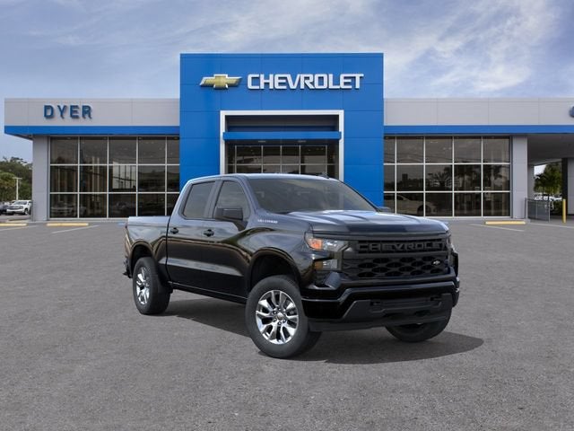 2026 Chevrolet Silverado 1500 Custom in Black — front three-quarter view