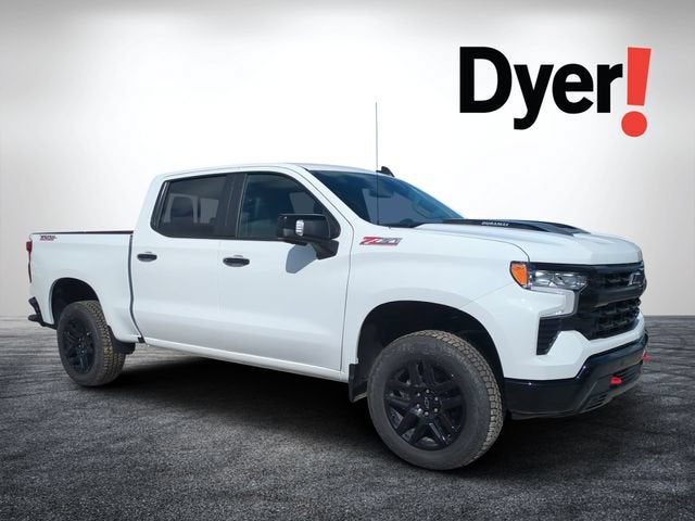 2026 Chevrolet Silverado 1500 LT Trail Boss in Summit White — front three-quarter view