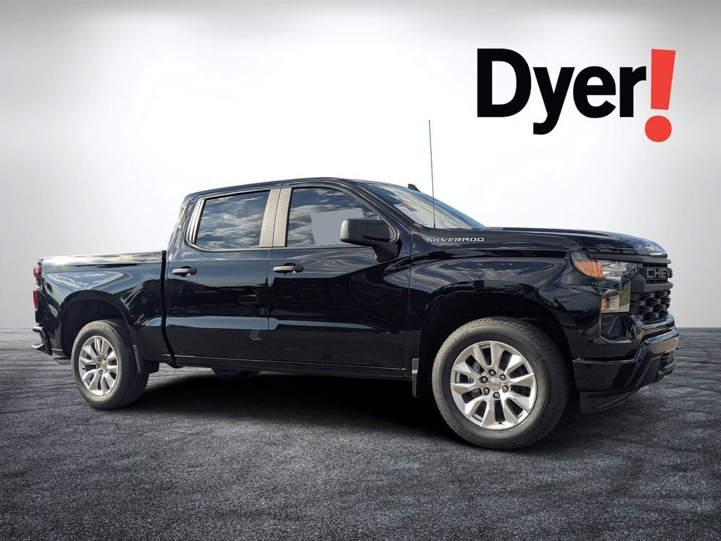 2026 Chevrolet Silverado 1500 Custom in Black — front three-quarter view