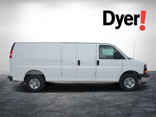2025 Chevrolet Express Cargo — side profile view