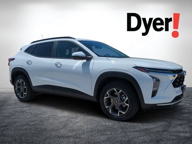 2025 Chevrolet Trax LT in Summit White — front three-quarter view
