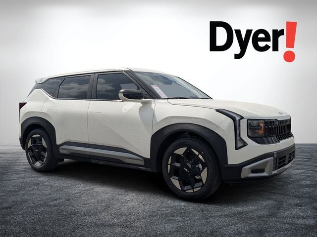 2027 Kia Seltos S in Snow White Pearl — front three-quarter view