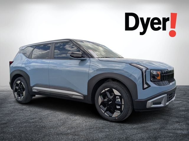 2027 Kia Seltos S in Frost Blue — front three-quarter view