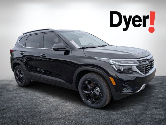 2026 Kia Seltos EX in Fusion Black — front three-quarter view