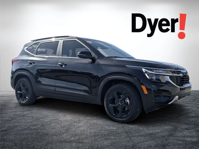 2026 Kia Seltos EX in Fusion Black — front three-quarter view