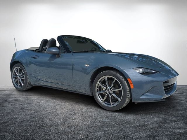 2020 Mazda Mazda MX-5 Miata Grand Touring in Gray — front three-quarter view